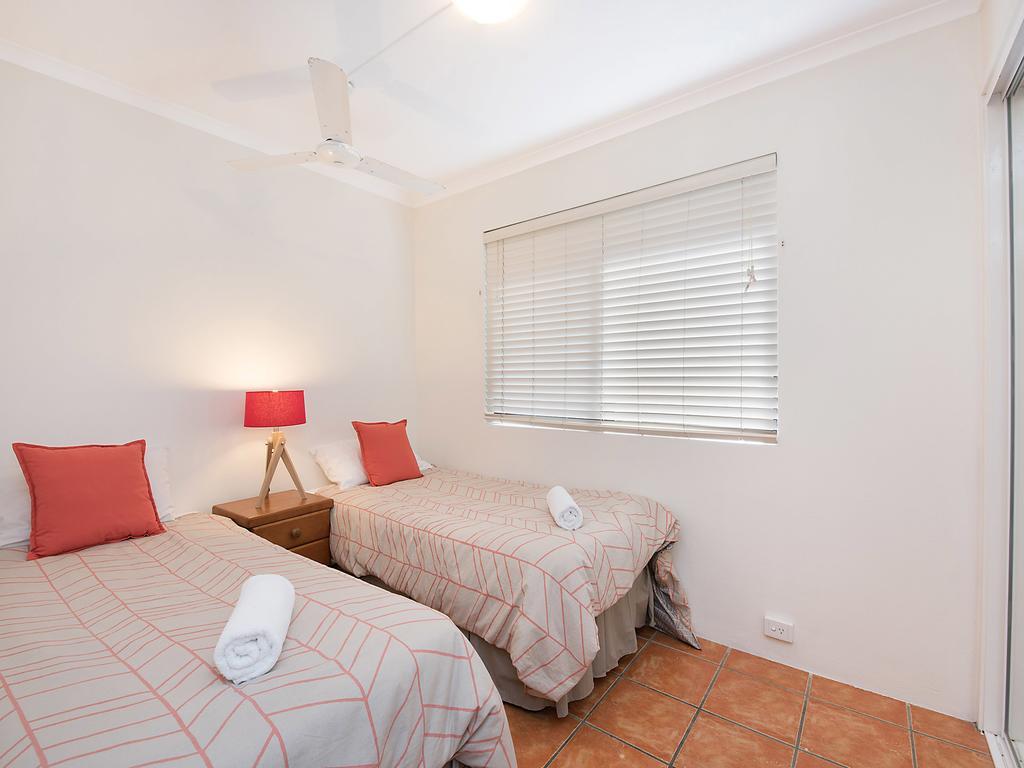 Joanne 3* Caloundra